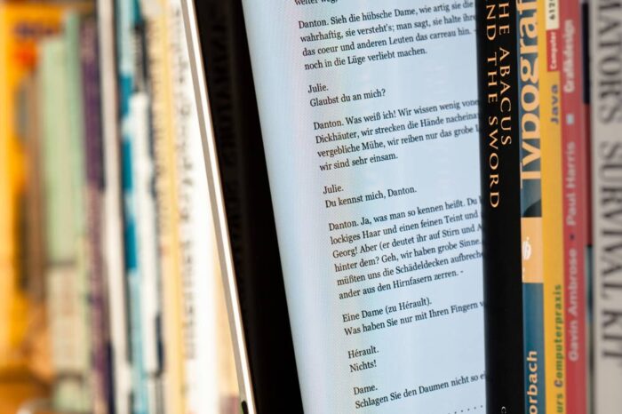 EBook_between_paper_books_1