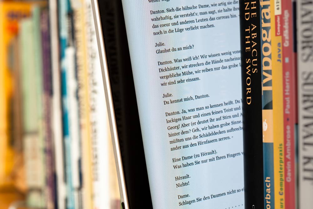 EBook_between_paper_books_1
