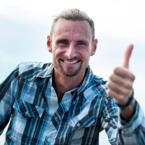 Thomas-Veber-thumbs-up Thomas-Veber-thumbs-up